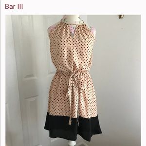 bar III sleeveless keyhole dress w/tie waist Sz- L